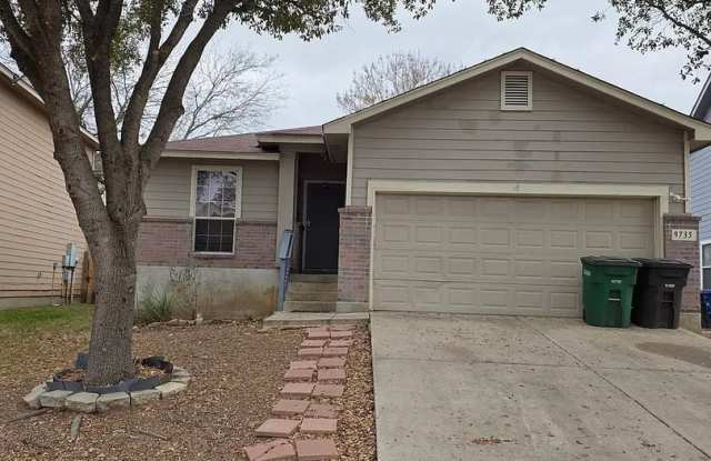 Room in 3 Bedroom Home in San Antonio photos photos