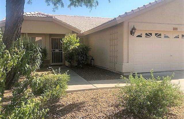 4339 E ANGELA Drive Gallery 2