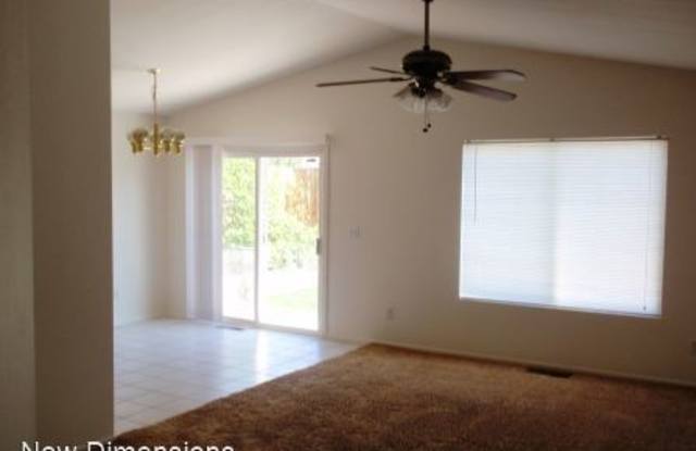 2207 Desert Cove Court Gallery 3