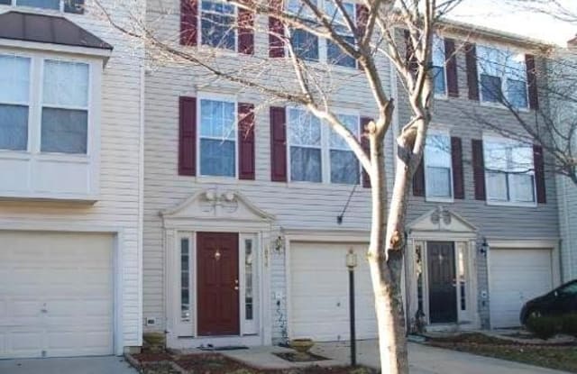9026 FALCON GLEN COURT - 9026 Falcon Glen Court, Linton Hall, VA 20136