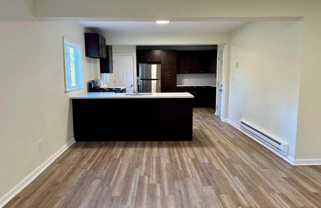 876 Pulaski Highway Gallery 4