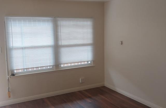 4253 1/2 Centinela Avenue photos photos