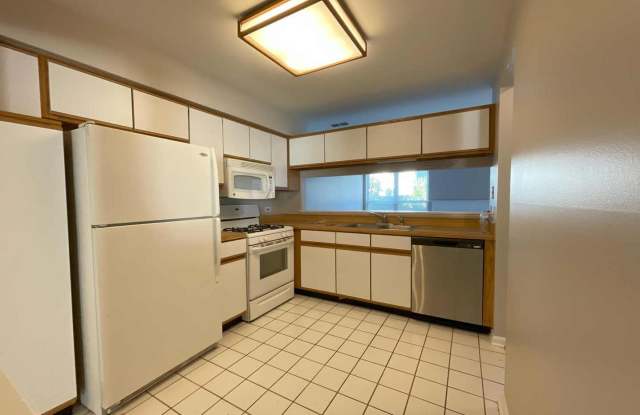 620 Cobblestone Court Gallery 4