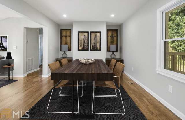 2074 Rockhaven Dr Gallery 3