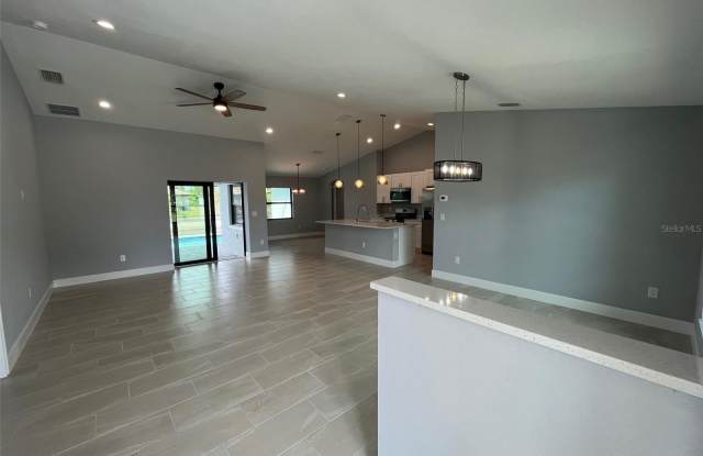 13180 AMARYLLIS Circle Gallery 3