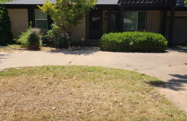 Custom Kitchen! Close to Schools! Beautifully Landscaped! photos photos Custom Kitchen! Close to Schools! Beautifully Landscaped! photos photos