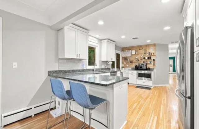 3600 Sunrise Drive East Gallery 3