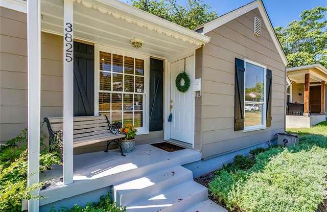 3825 Collinwood Avenue Gallery 3