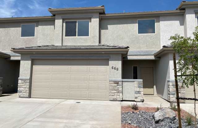 Newer- Red Mountain Vista Town Home, photos photos