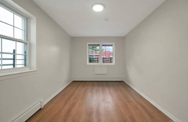 1051 Cauldwell Avenue Gallery 3