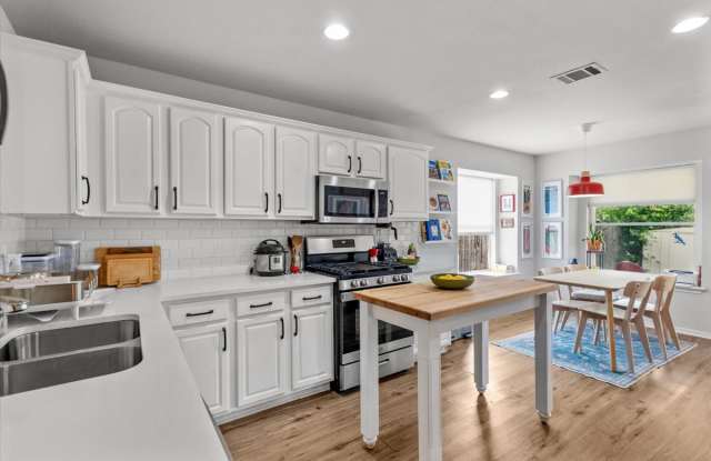 1125 Vincent Place photos photos