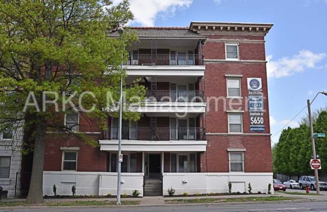 1114 E. Armour Gallery 2