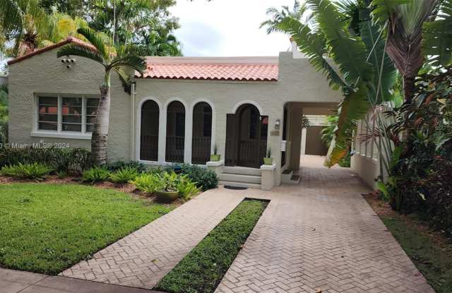 422 Majorca Ave photos photos
