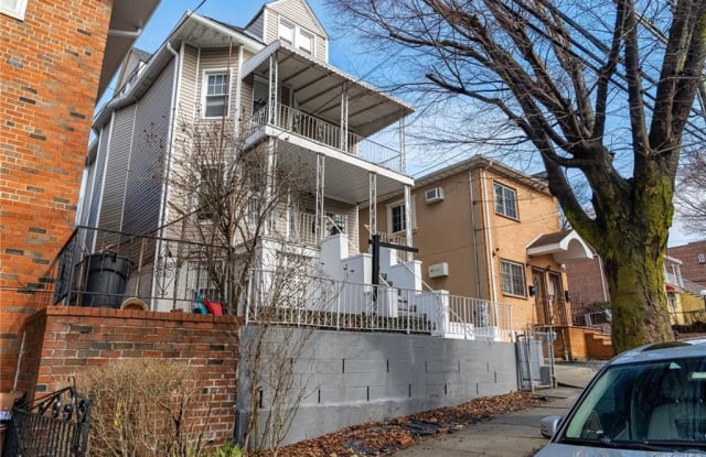 2055 Strang Avenue - 2055 Strang Avenue, Bronx, NY 10466 2055 Strang Avenue - 2055 Strang Avenue, Bronx, NY 10466