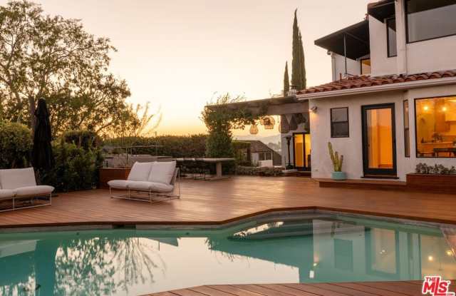 2516 Silver Lake Ter photos photos