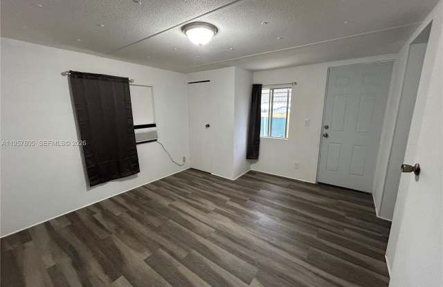 11942 N Branch Rd photos photos