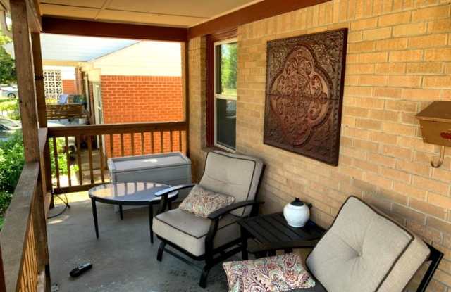 1410 Casady Ln Gallery 2
