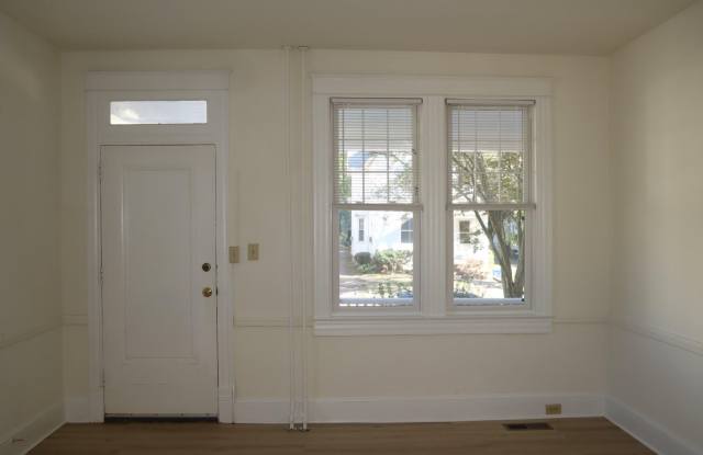 400 CAMDEN Avenue Gallery 3