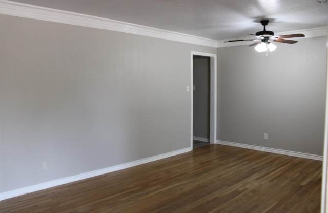 4305 RANDEL DRIVE Gallery 3