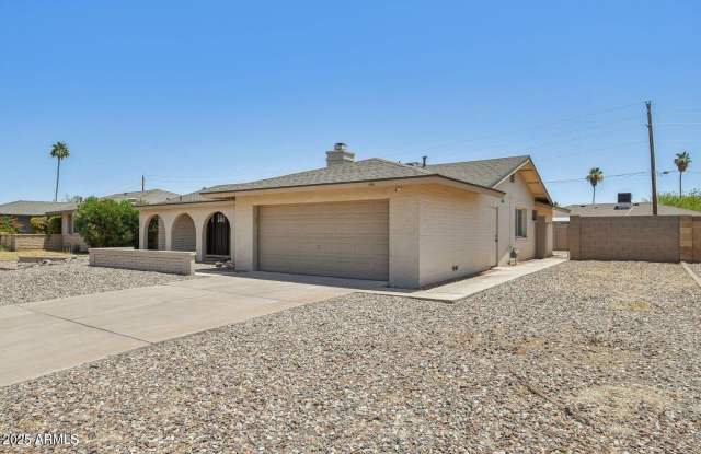 2519 E GENEVA Drive photos photos