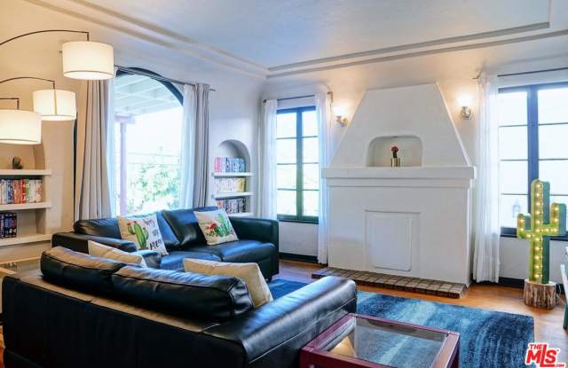 2224 BERKELEY Avenue - 2224 Berkeley Avenue, Los Angeles, CA 90026
