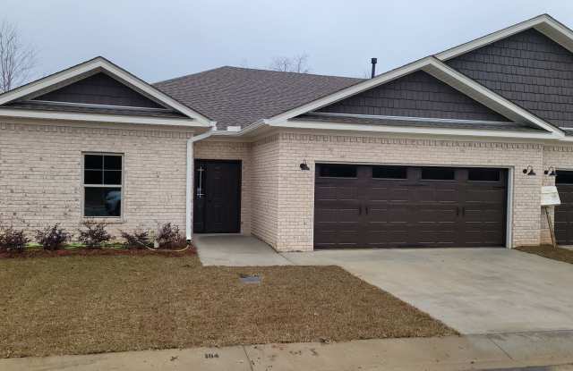 FULLY FURNISHED DUPLEX! 3BED 2BATH! ~ AVALON SUBDIVISION photos photos