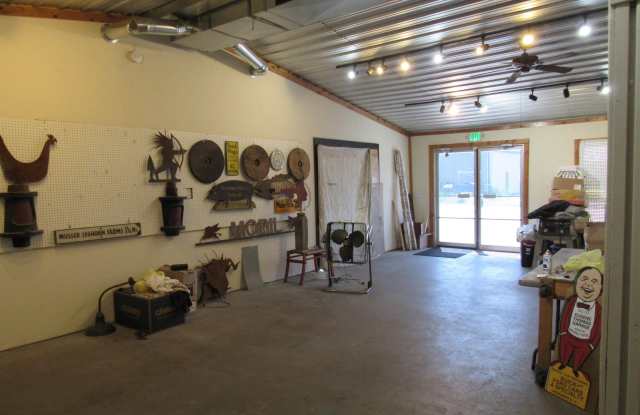 124 N McKinley Street Gallery 4