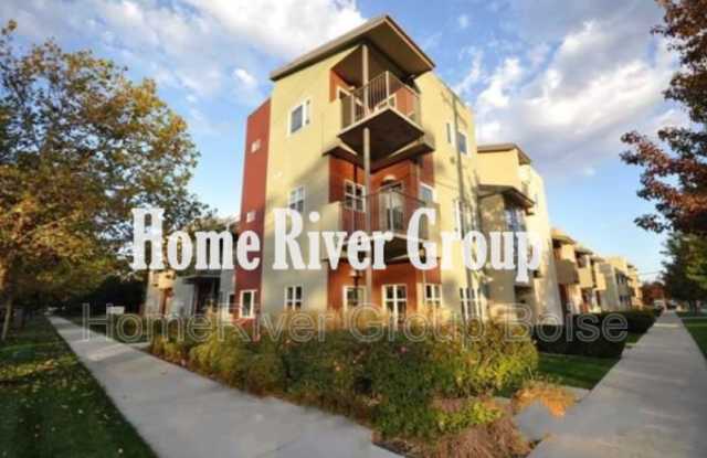 1411 W Grand Ave photos photos