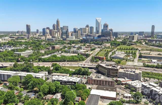 703 S Summit Avenue photos photos