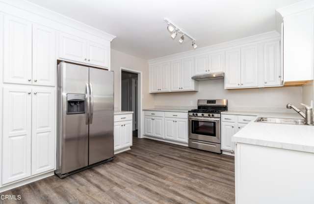 4441 Alta Canyada Road Gallery 3
