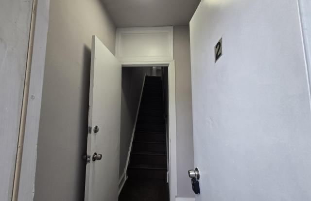 5206 EUCLID Street Gallery 2