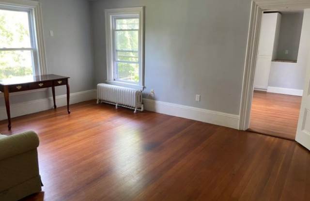 26 WALNUT STREET - 26 Walnut Street, Watertown Town, MA 02472