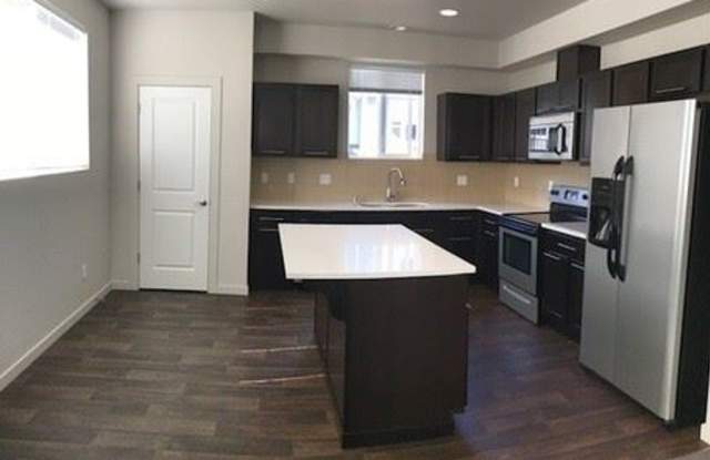 10524 - 14th Drive S.E. Gallery 3