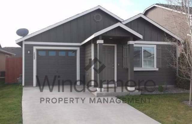 1233 SW Carver, College Place WA 99324 photos photos