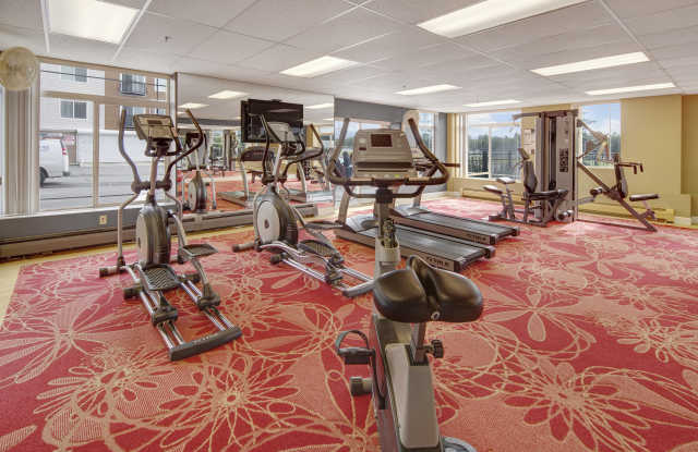 Park Plaza II Apartment Homes Gallery 3
