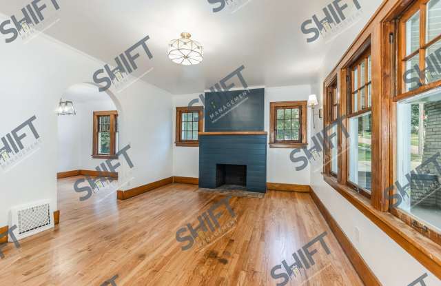 357 Cedar St NE Gallery 3