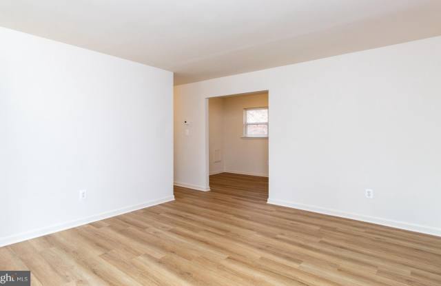 8000 HOLIDAY AVENUE Gallery 4