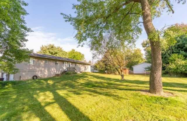 502 Perry Dr Nw Gallery 4