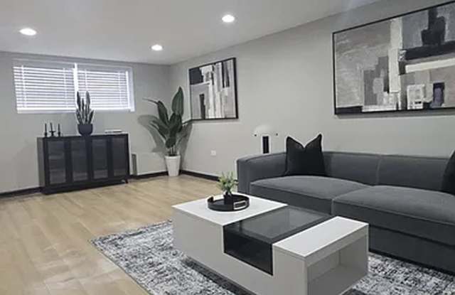 7228 S Talman Avenue Gallery 1