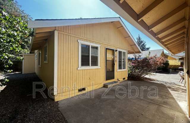 1812-1818 NE Wichita Way photos photos