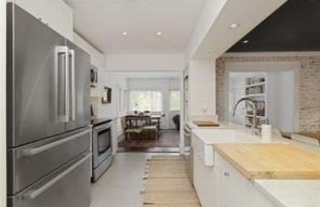 134 Elysian Way NW Gallery 1