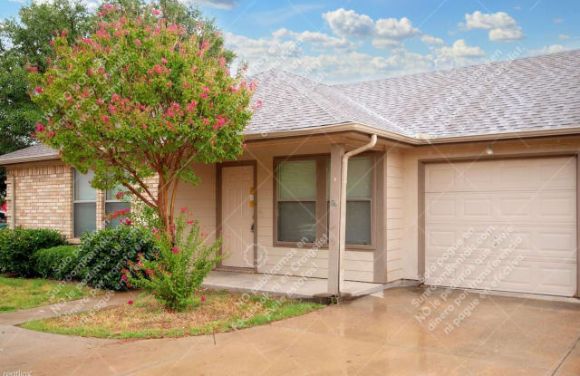 124 Stewart Bend Ct A - 124 Stewart Bend Court, Azle, TX 76020