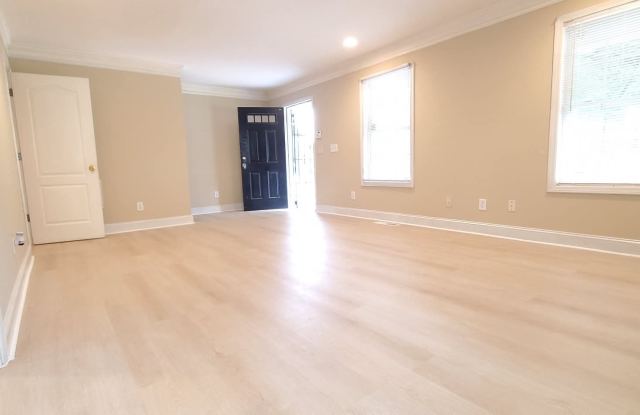 1456 Kennesaw Dr Nw Gallery 2