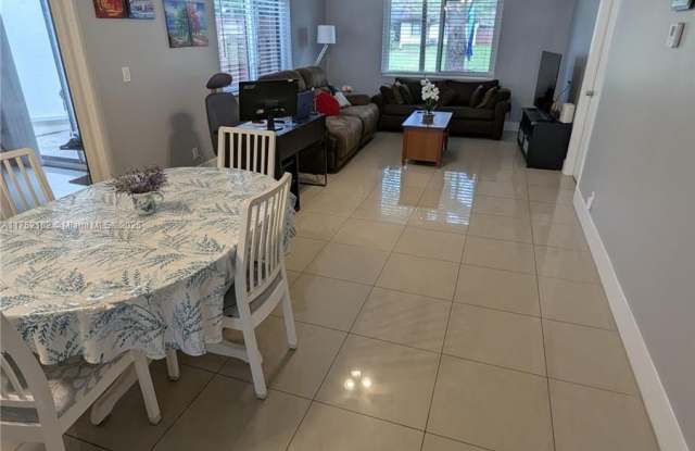 6705 S Parkway Dr photos photos