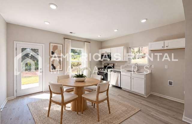 New Construction - End Unit Townhome for Rent in Clanton, AL! Gallery 4