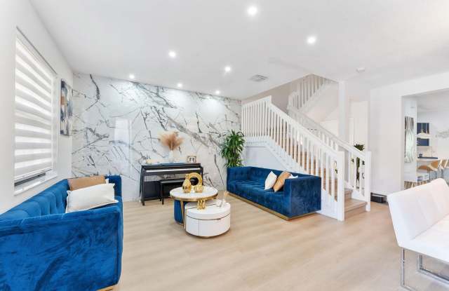 3253 W 106th Terrace Gallery 4