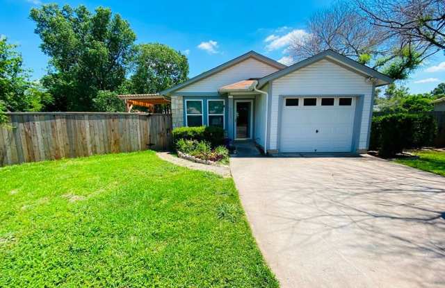 Charming 2-bedroom, 1-bath home in highly desirable Northwest Austin! photos photos
