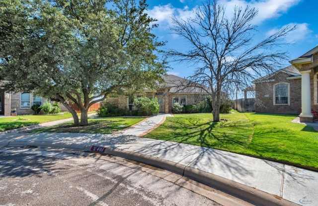 401 Springwood Court photos photos