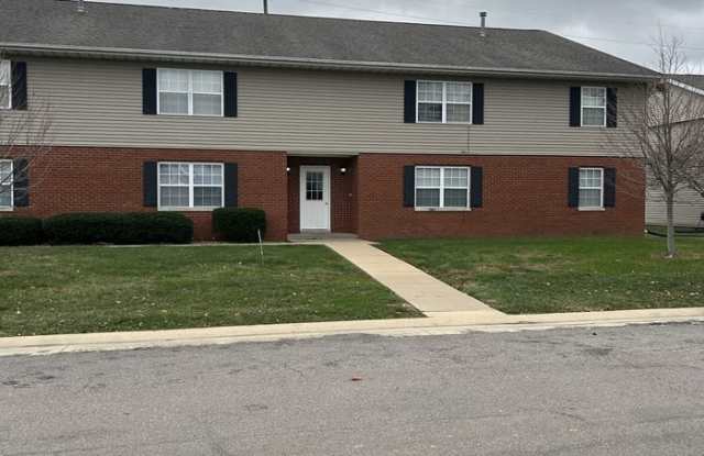 1304 West Jefferson Street - 1304 West Jefferson Street, Washington, IL 61571