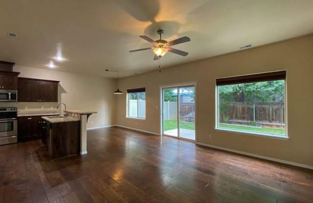 8756 West Evening Star Lane Gallery 2